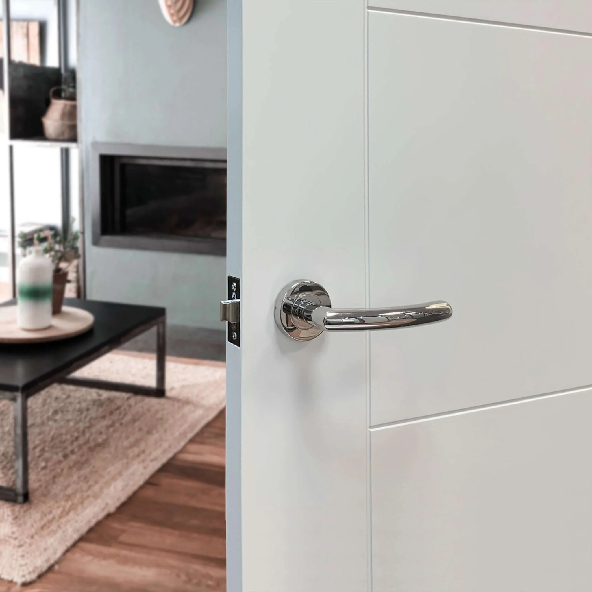 Raven Polished Privacy Latch Pack - Image 3