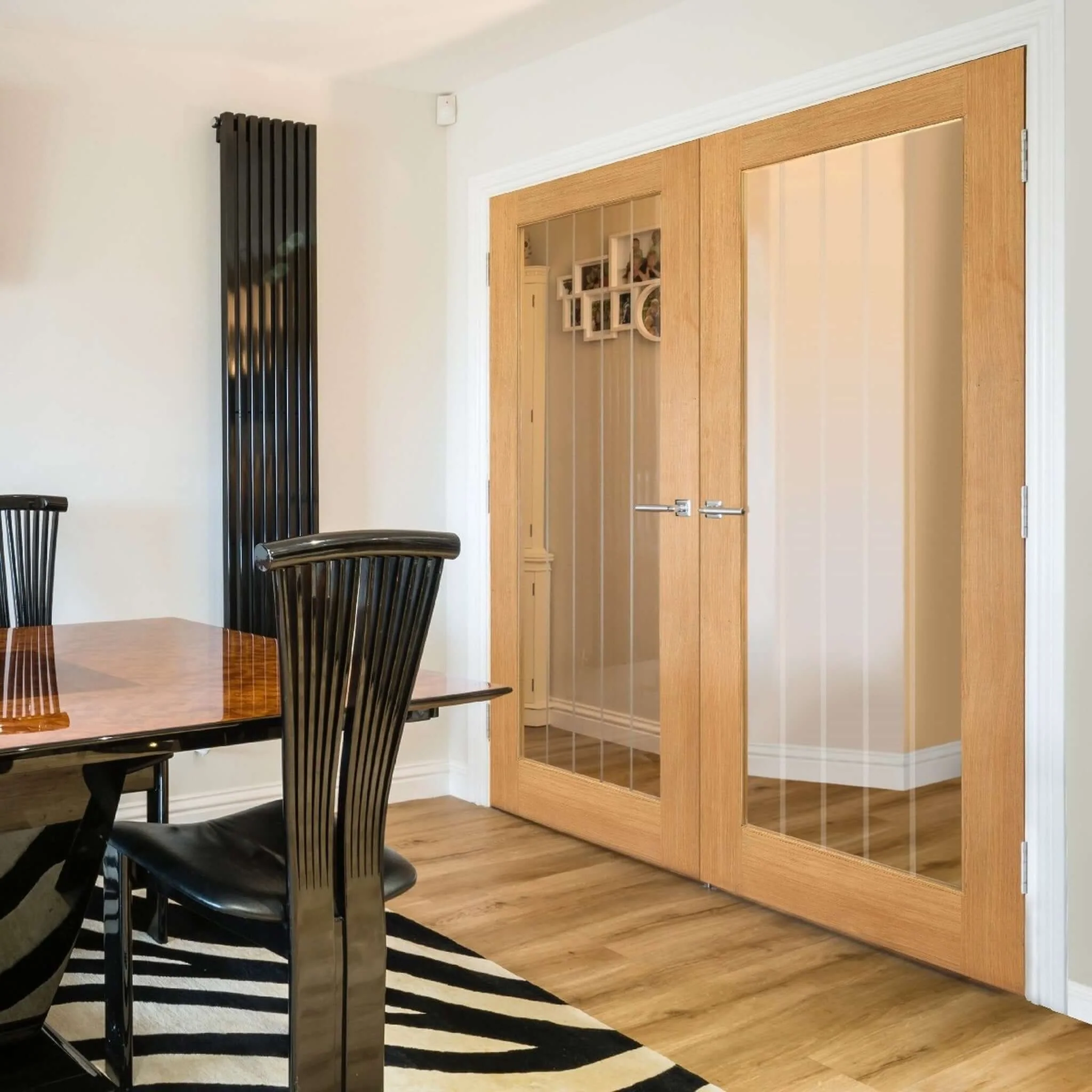 Thames 1 Light Prefinished Oak Internal Door - Image 3